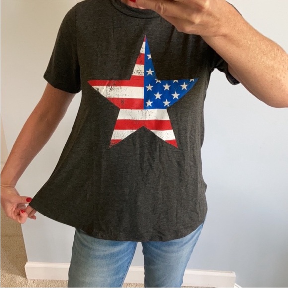 Star Design USA Flag Short Sleeve Tee - Picture 6 of 7